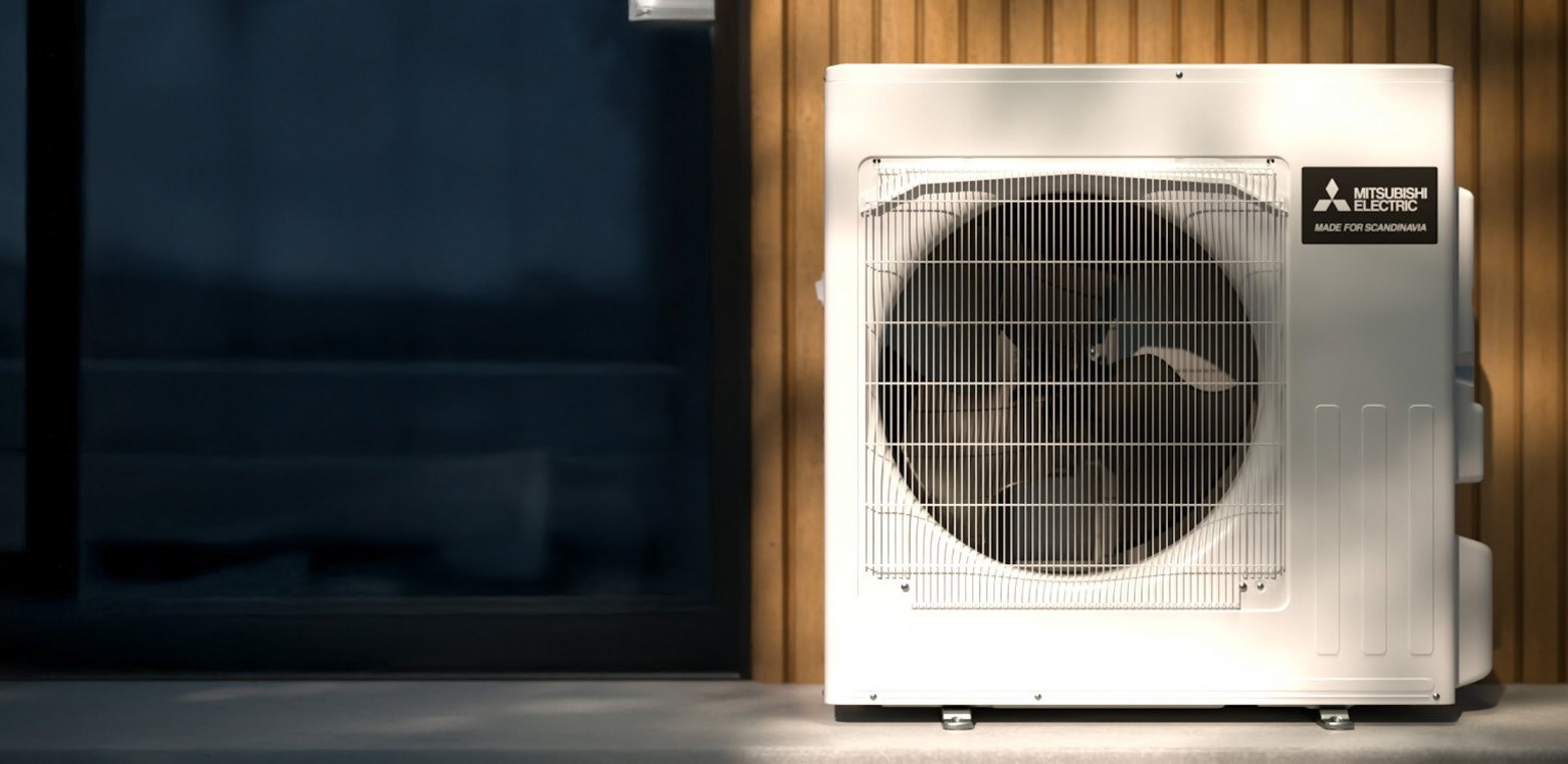 Наружный блок Mitsubishi Electric RZ на стене дома